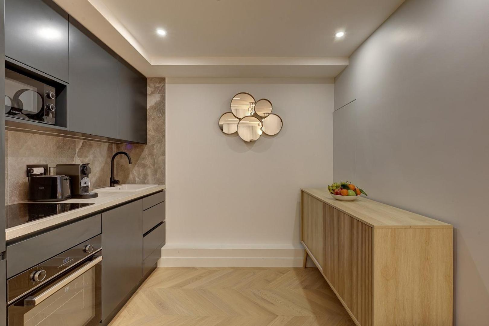 368 Suite Fondary 3 - Superb Apartment In Paris Eksteriør bilde